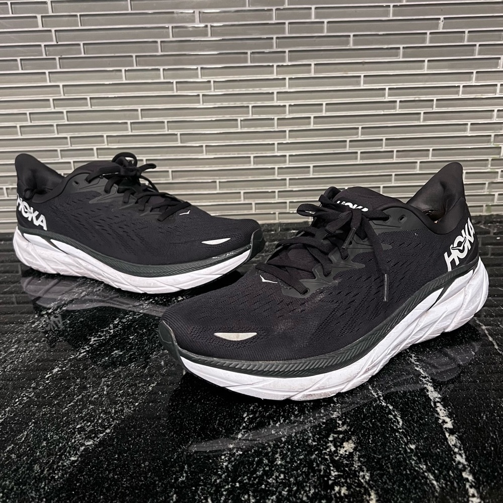 Hoka Clifton 8 Men's Size 12 2E Running Recovery Walking Training Wide EE Read!